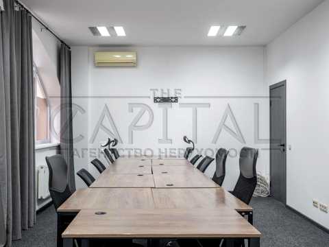комерційна за адресою Антоновича вул. (Горького), 72