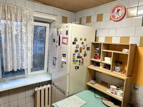 квартира за адресою Космонавтів вул., 7а