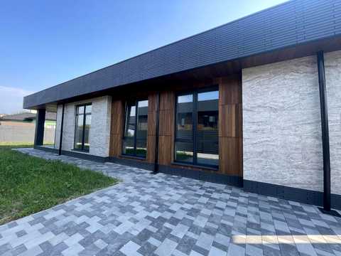 дом по адресу с. Белогородка, Покровська ул. (Кірова)