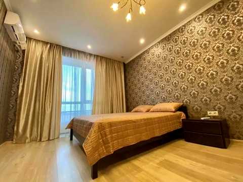 квартира за адресою Левка Лук'яненка вул. (Василя Жуковського), 16