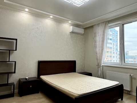 квартира за адресою Сергія Данченка вул., 32