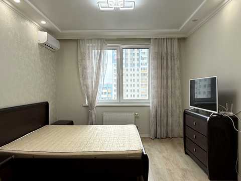 квартира за адресою Сергія Данченка вул., 32