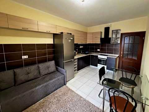 квартира за адресою Воскресенська вул., 12-А