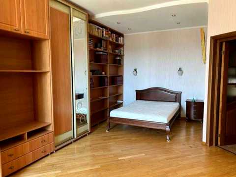 квартира за адресою Київ, Оболонська набережна вул., 3