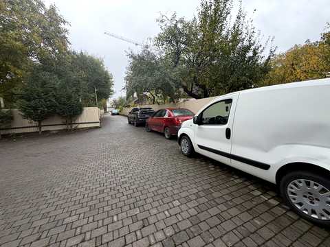 комерційна за адресою Чернівці, Канівська вул., 30-В