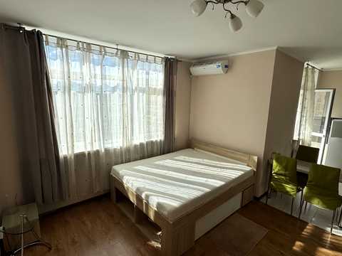 квартира по адресу Сім'ї Кульженків ул. (Петра Дегтяренка), 35