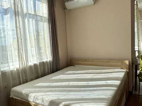 квартира по адресу Сім'ї Кульженків ул. (Петра Дегтяренка), 35
