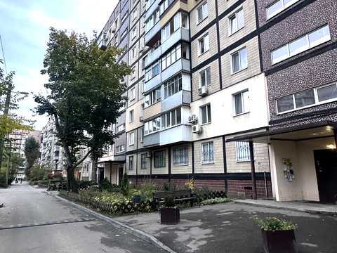 квартира за адресою Слави бульв., 8