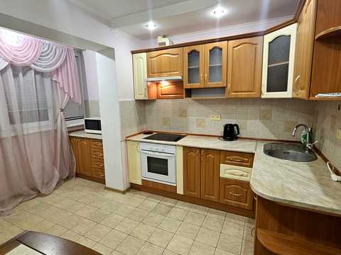квартира за адресою Оноре де Бальзака вул., 58