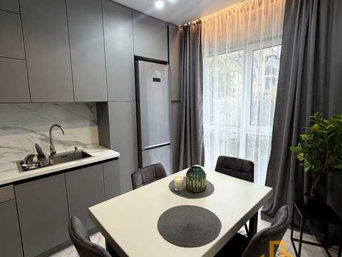 квартира за адресою Університетський пров., (Будинок)