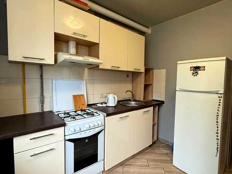 квартира за адресою Будівельників бульв., 25