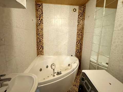 квартира за адресою Захарівська вул., 3-А