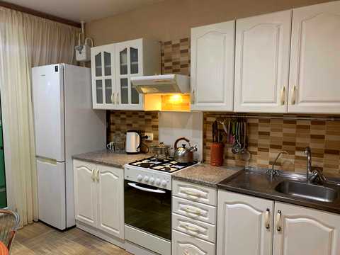 квартира за адресою Плиткова вул., 79