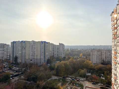квартира за адресою Сухумська вул., 22