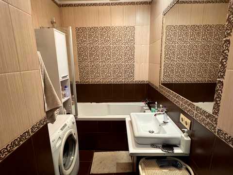 квартира по адресу Михаила Грушевского ул., 1