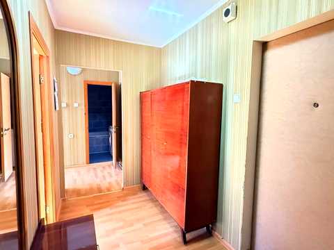 квартира за адресою Анни Ахматової вул., 4