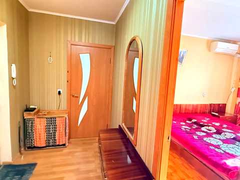 квартира за адресою Анни Ахматової вул., 4