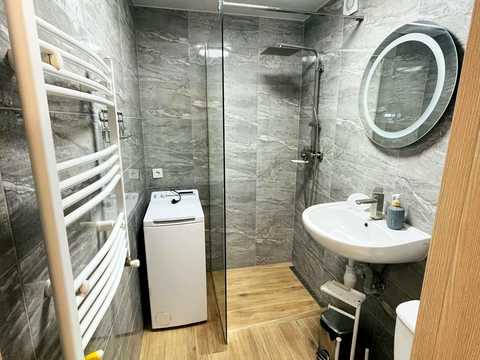 квартира за адресою Станційна вул., 5