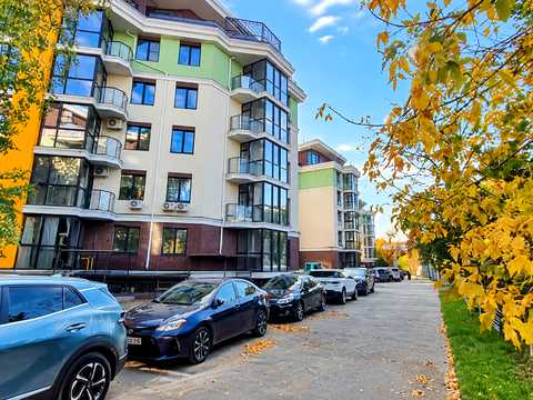 квартира по адресу Радистов ул., 40-В