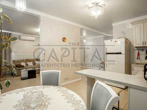квартира за адресою Зарічна вул., 1-В