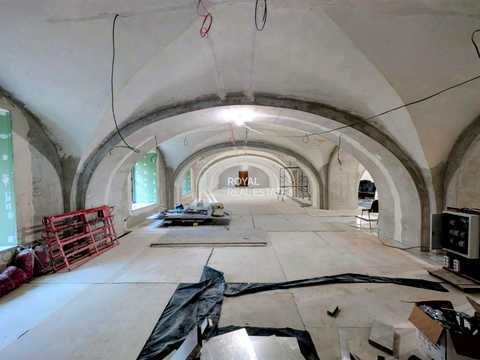 коммерческая по адресу Цитадельная ул., 7