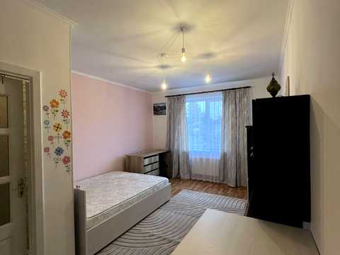квартира за адресою Автоливмашівська вул., 10