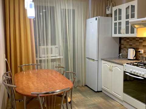 квартира за адресою Плиткова вул., 79