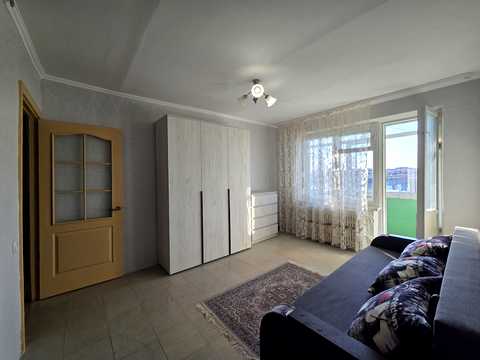 квартира за адресою Космодромна вул., 2