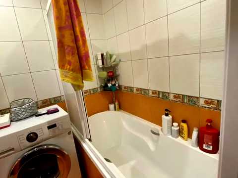 квартира за адресою смт. Перечин, Площа Незалежності, 4