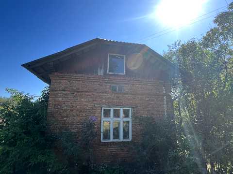 дом по адресу Рошнів