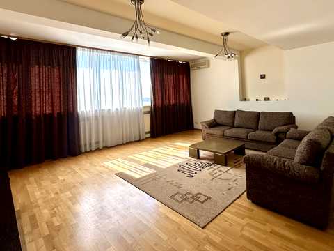 квартира за адресою Єжи Ґедройця вул. (Тверська), 2