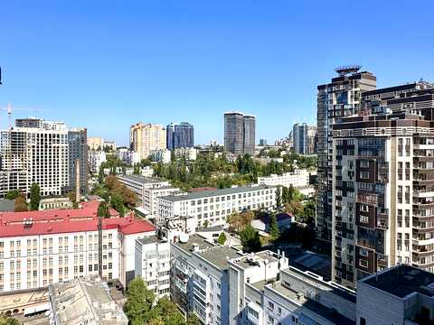 квартира за адресою Єжи Ґедройця вул. (Тверська), 2