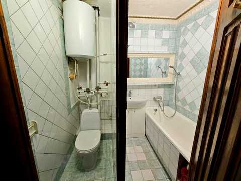 квартира за адресою Харків, Амосова вул. (Корчагінців), 36