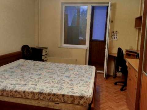 квартира за адресою Романа Шухевича просп. (Генерала Ватутіна), 4