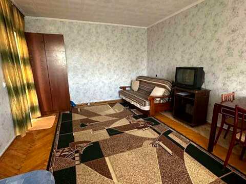 квартира за адресою Київ, Леоніда Каденюка просп. (Юрія Гагаріна), 14-А