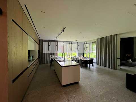 дом по адресу с. Лебедевка, дамба