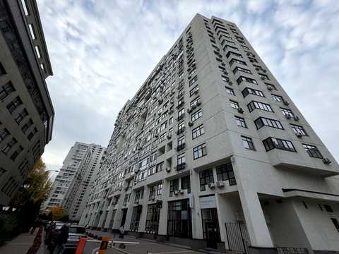 квартира за адресою Євгена Коновальця вул. (Щорса), 44-А
