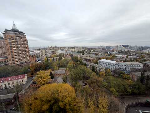 квартира за адресою Євгена Коновальця вул. (Щорса), 44-А