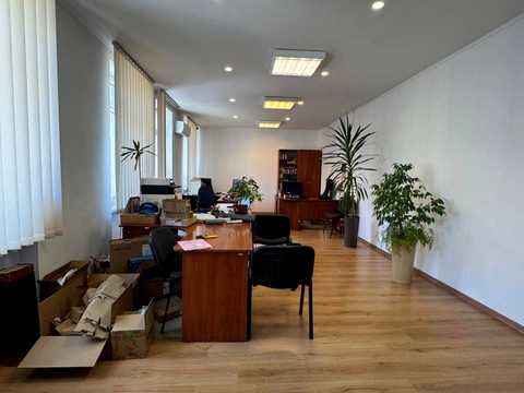комерційна за адресою Городоцька вул., 174