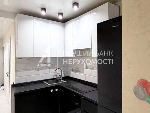 квартира за адресою Середньофонтанська вул., 26