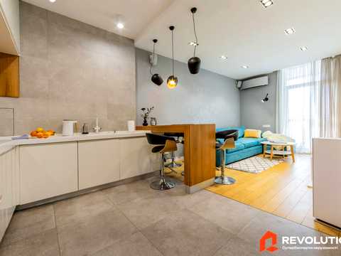 квартира за адресою Джона Маккейна вул. (Івана Кудрі), 7