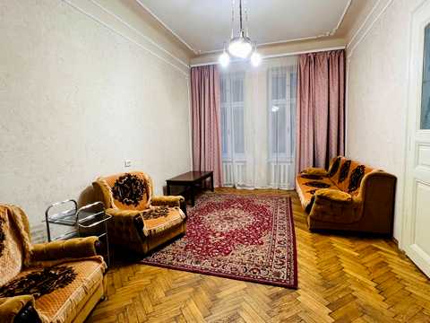 квартира за адресою Дніпровська вул., 8