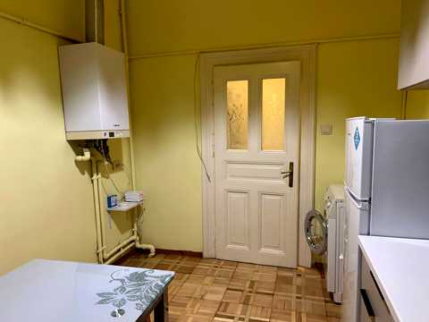 квартира за адресою Дніпровська вул., 8