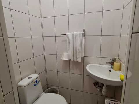 комерційна за адресою Київ, Михайлівська вул., 6