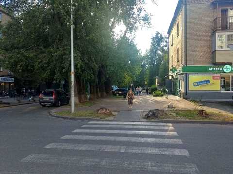 коммерческая по адресу Марии Примаченко ул. (Першотравнева), 22/27