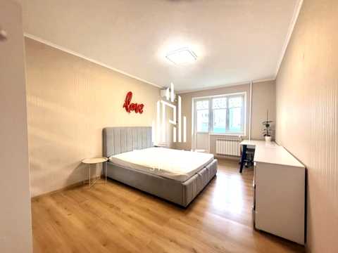 квартира по адресу Драгоманова ул., 42