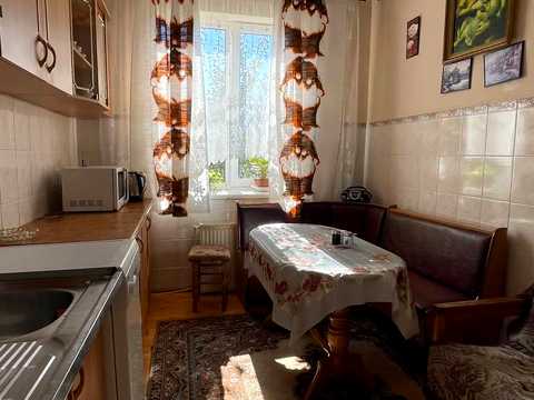 будинок за адресою с. Ценява, Тичини