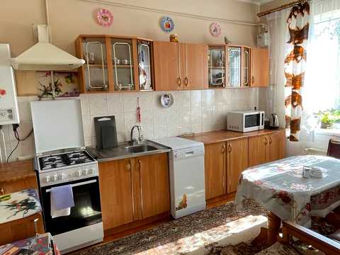 будинок за адресою с. Ценява, Тичини