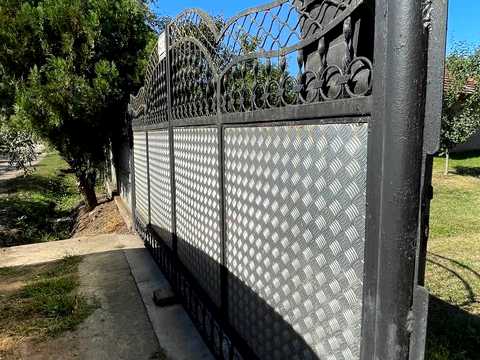 будинок за адресою с. Ценява, Тичини