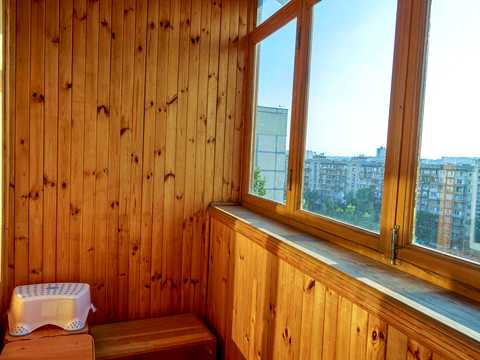 квартира за адресою Зої Гайдай вул., 9-А